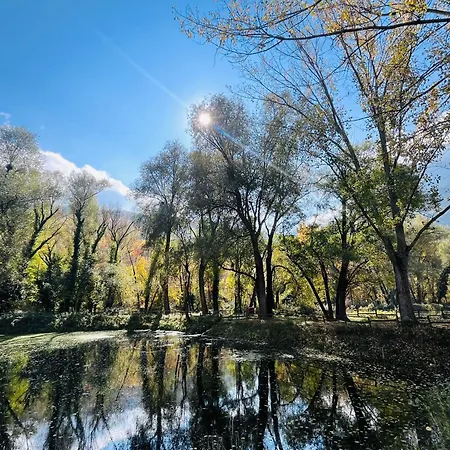 Glamping Retreat I Laghetti Luxe tent