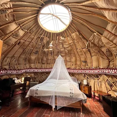 Luxury tent Agri Glamping Retreat I Laghetti Anversa Degli Abruzzi